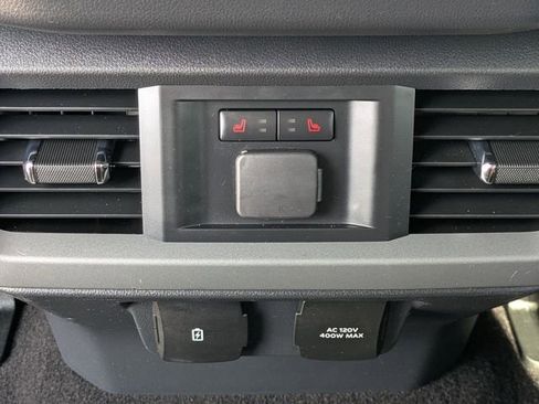 Used 2022 Ford F150 Lariat w/ Equipment Group 502A High AWD/4WD image 14