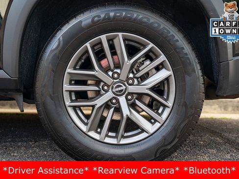 Used 2024 Nissan Rogue S FWD image 11