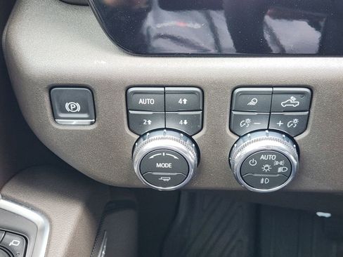 New 2026 GMC Sierra 2500 SLT w/ Texas SLT Premium Package image 27