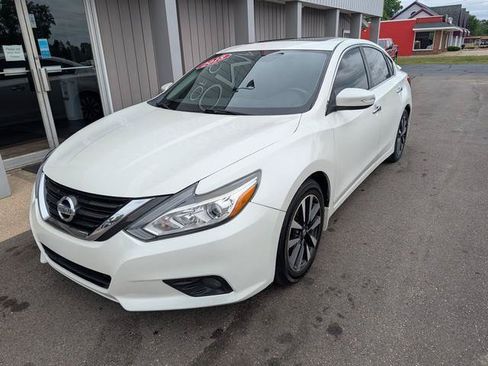 Used 2018 Nissan Altima 2.5 SV w/ 2.5 SV Technology Package FWD image 7