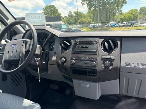 Used 2016 Ford F250 XL RWD image 9
