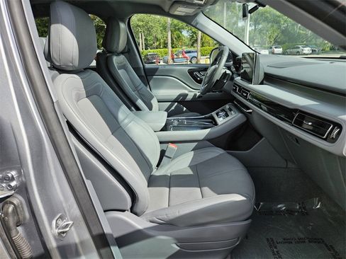 Certified 2020 Lincoln Aviator Reserve w/ Equipment Group 201A image 14