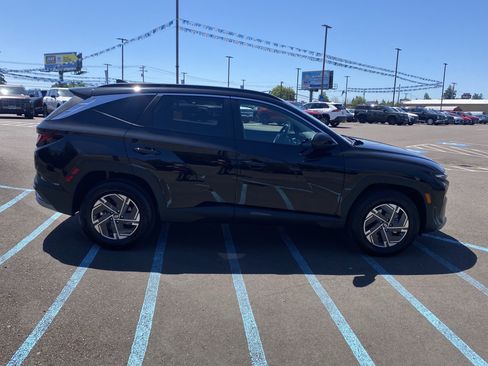 Certified 2025 Hyundai Tucson Blue AWD/4WD image 6
