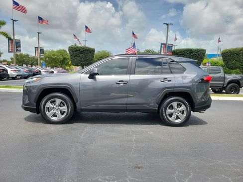 Used 2025 Toyota RAV4 LE AWD/4WD image 7