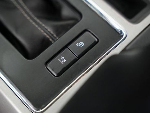 Used 2020 Ford F150 Lariat w/ Equipment Group 502A Luxury image 33