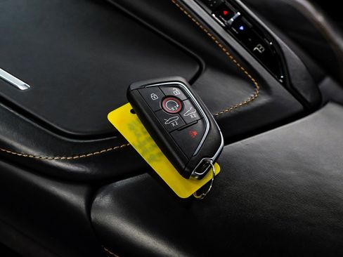 Used 2022 Chevrolet Corvette Stingray Premium Cpe w/ Z51 Performance Package image 61