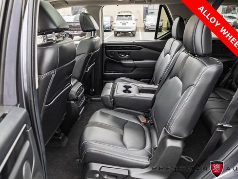 Used 2024 Honda Pilot Touring image 41