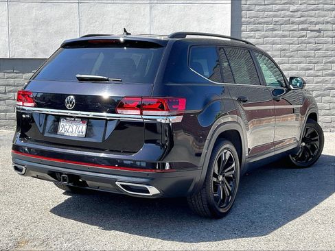 Certified 2023 Volkswagen Atlas SE w/ Panoramic Sunroof Package FWD image 13