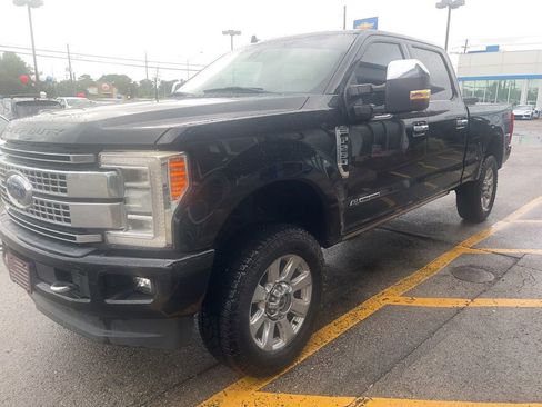 Used 2019 Ford F250 Platinum w/ Platinum Ultimate Package AWD/4WD image 1