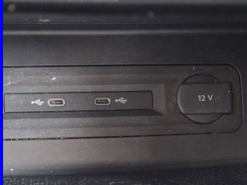 Used 2022 Volkswagen Atlas Cross Sport SEL R-Line image 44