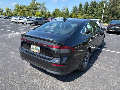 Used 2023 Honda Accord EX image 8