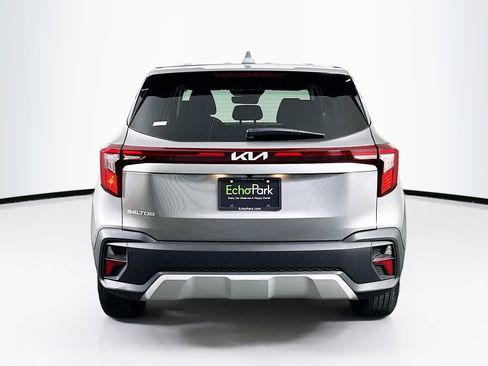 Used 2026 Kia Seltos LX FWD image 7