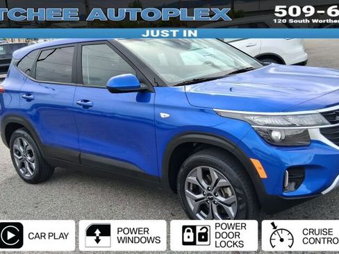 Used 2024 Kia Seltos LX AWD/4WD image 1