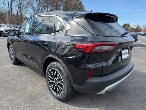 New 2026 Ford Escape SE image 3