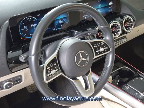 Used 2023 Mercedes-Benz GLA 250 4MATIC image 21
