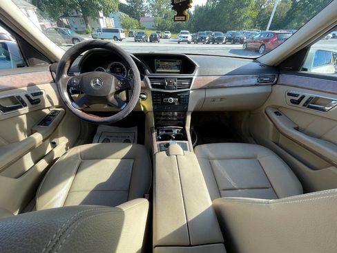 Used 2011 Mercedes-Benz E 350 4MATIC Sedan image 13