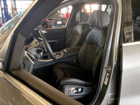 New 2026 BMW X5 sDrive40i image 9