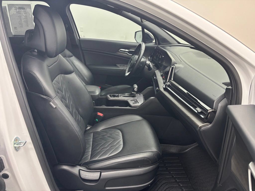 Used 2023 Kia Sportage X-Line AWD/4WD image 33