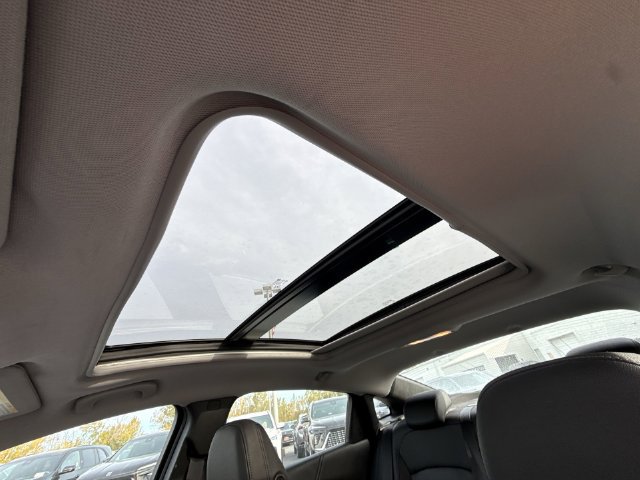 Certified 2019 Chevrolet Malibu Premier w/ Sun and Wheel Package FWD image 19