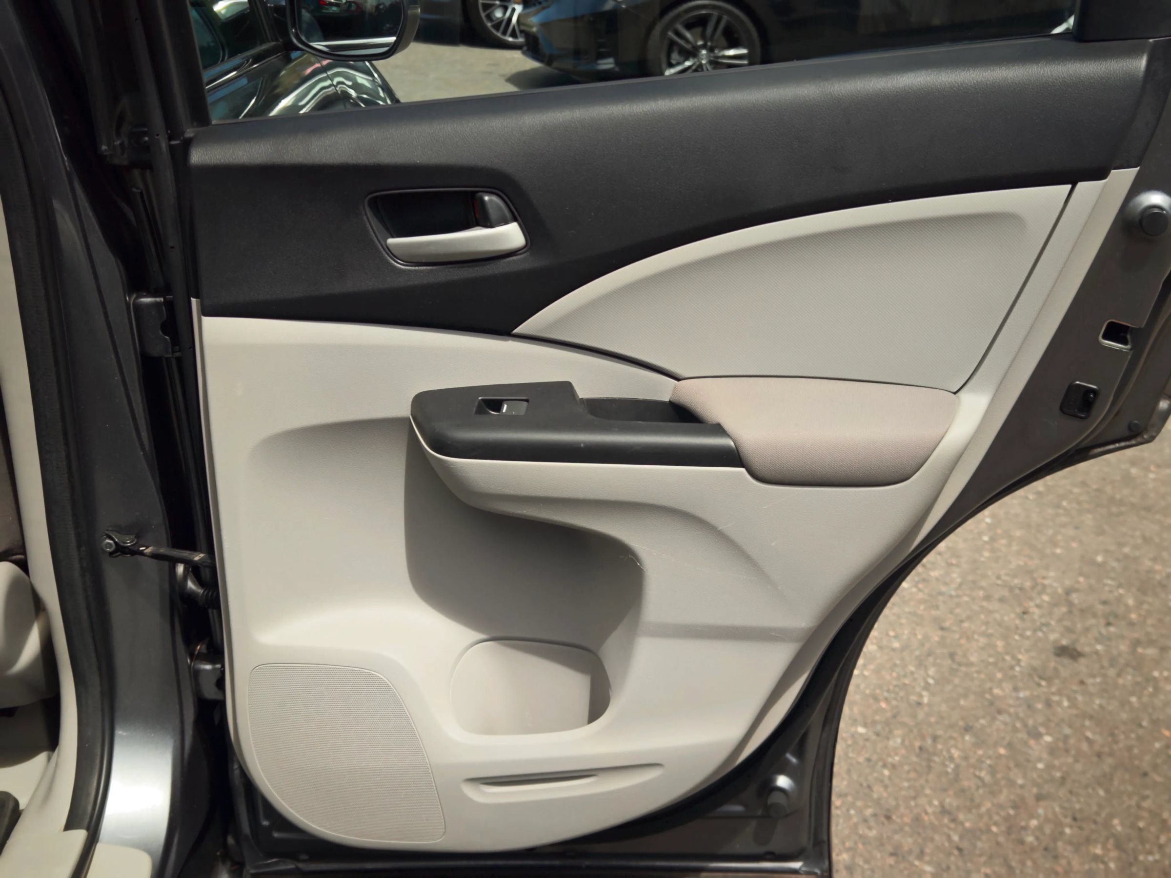 Used 2012 Honda CR-V LX image 42