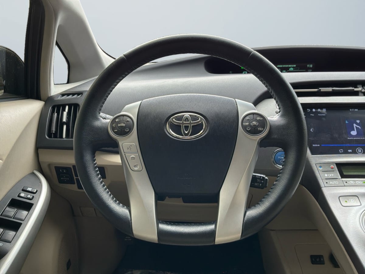 Used 2013 Toyota Prius Four FWD image 11