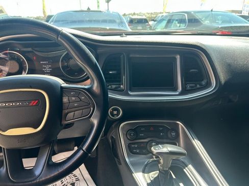 Used 2021 Dodge Challenger SXT RWD image 18