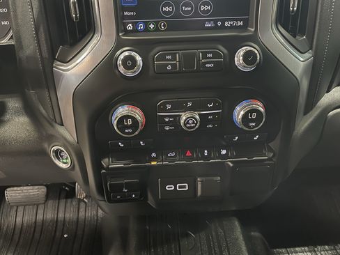 Used 2020 GMC Sierra 1500 Elevation w/ Elevation Value Package AWD/4WD image 24