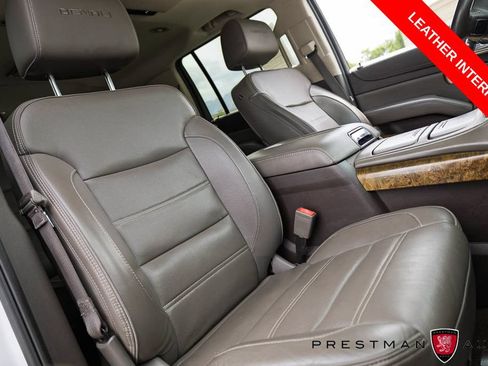 Used 2016 GMC Yukon XL Denali w/ Open Road Package AWD/4WD image 4