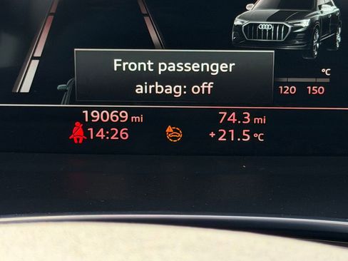 Used 2023 Audi Q3 2.0T Premium Plus w/ Premium Plus Package AWD/4WD image 28