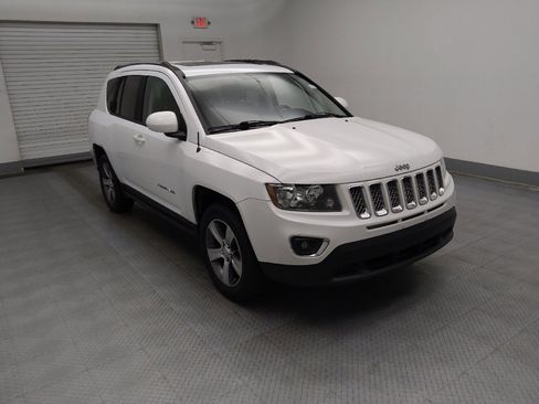 Used 2017 Jeep Compass High Altitude image 13