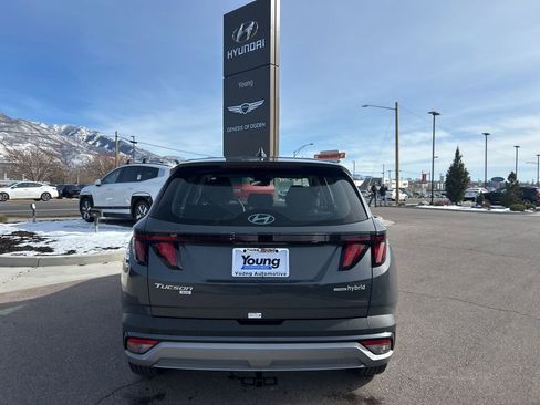 New 2026 Hyundai Tucson Blue SE w/ Tow & Go Package image 6