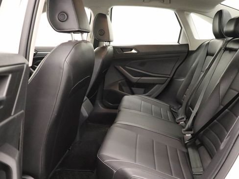 Used 2023 Volkswagen Jetta SE w/ Panoramic Sunroof Package FWD image 13