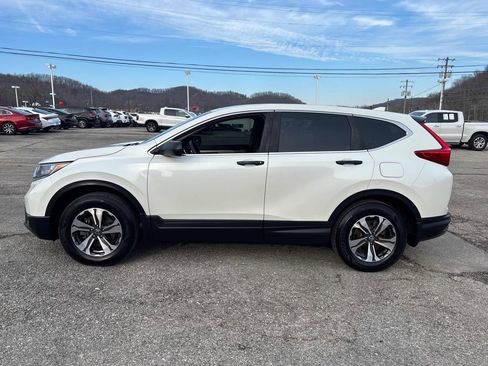 Used 2017 Honda CR-V LX image 2