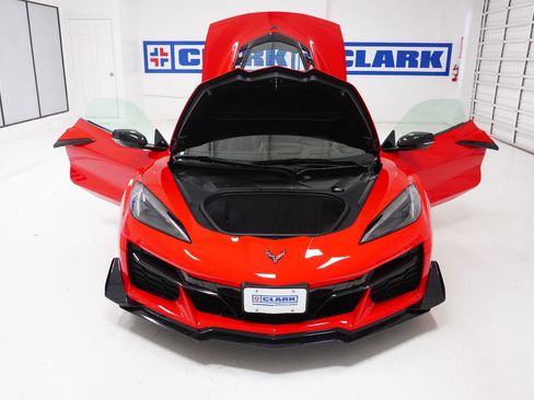 New 2026 Chevrolet Corvette Z06 w/ Z07 Performance Package image 11