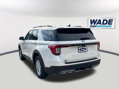 New 2026 Ford Explorer Active w/ Active Comfort Package image 7