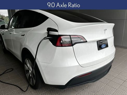 Used 2023 Tesla Model Y Long Range image 9