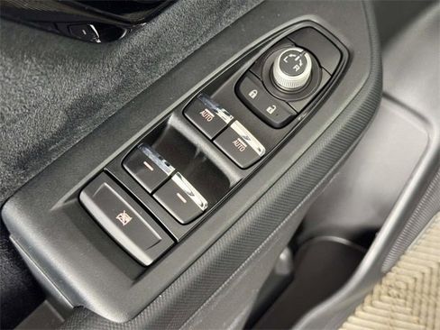 Used 2025 Subaru Forester Touring image 18