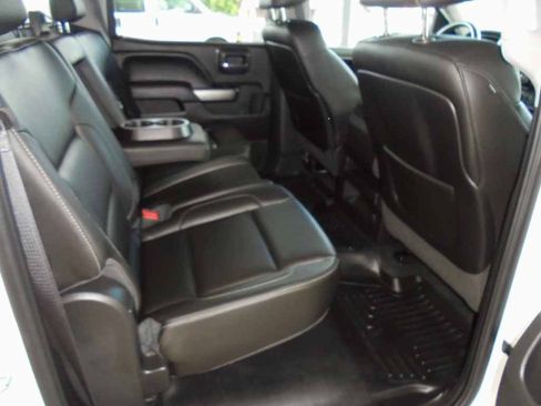 Used 2015 Chevrolet Silverado 1500 LT w/ LT Convenience Package AWD/4WD image 10