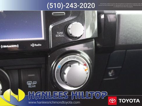 Used 2021 Toyota 4Runner TRD Off-Road image 29