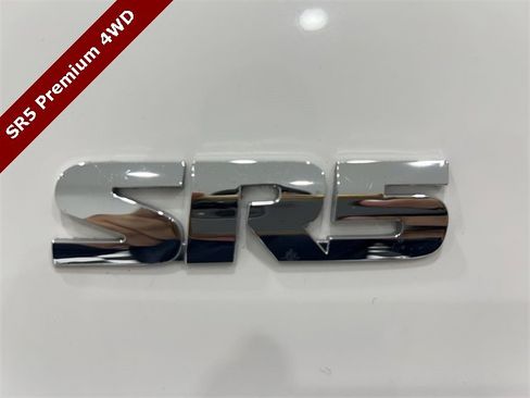 Used 2019 Toyota 4Runner SR5 Premium image 25