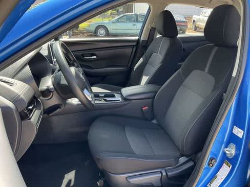 Used 2025 Nissan Sentra SV image 12