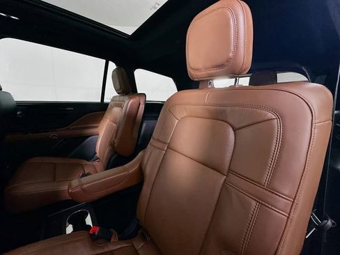 Used 2022 Lincoln Aviator Reserve w/ Elements Package Plus image 25