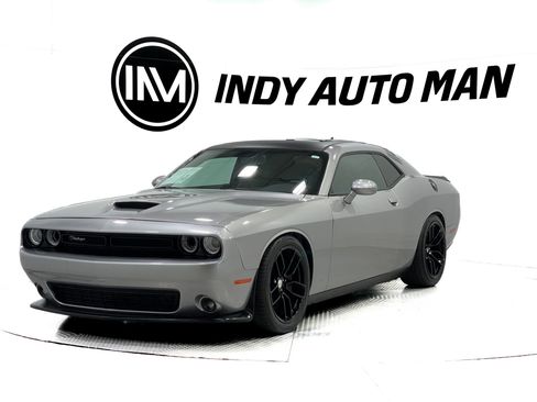 Used 2018 Dodge Challenger T/A RWD image 8