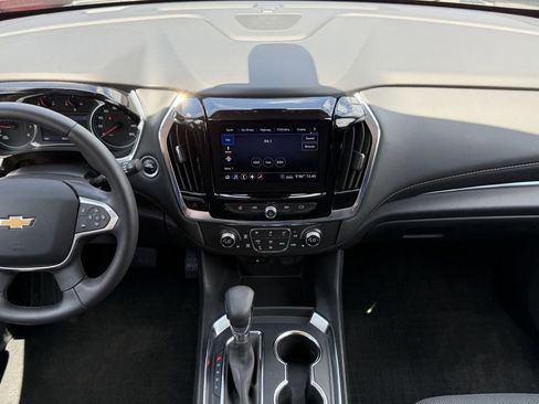 Used 2021 Chevrolet Traverse LT w/ LPO, Floor Liner Package AWD/4WD image 14