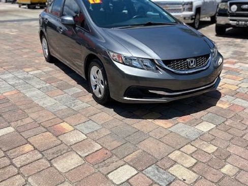 Used 2013 Honda Civic LX image 2