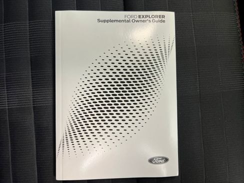 Used 2025 Ford Explorer ST-Line w/ ST-Line Street Pack image 30