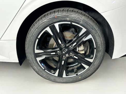 Used 2021 Kia K5 GT-Line image 11