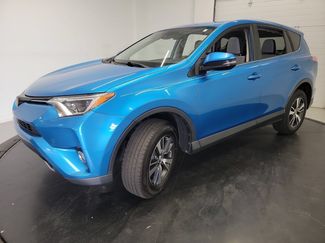 Used 2018 Toyota RAV4 XLE FWD video 3