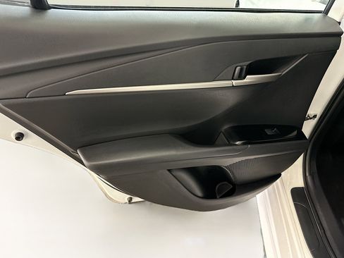 Used 2025 Toyota Camry SE FWD image 27