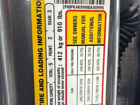 Used 2022 Ford Edge Titanium w/ Equipment Group 301A AWD/4WD image 25